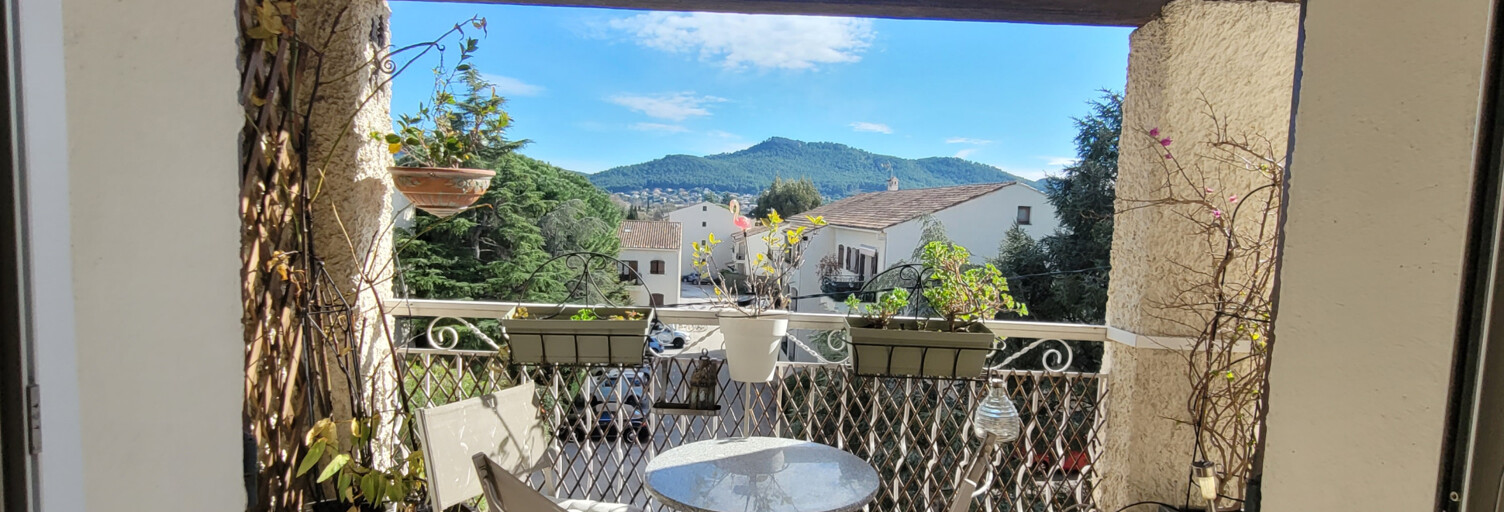 Appartement 1 Pièce 27 m² à vendre à Saint-Cyr-sur-Mer (83270)