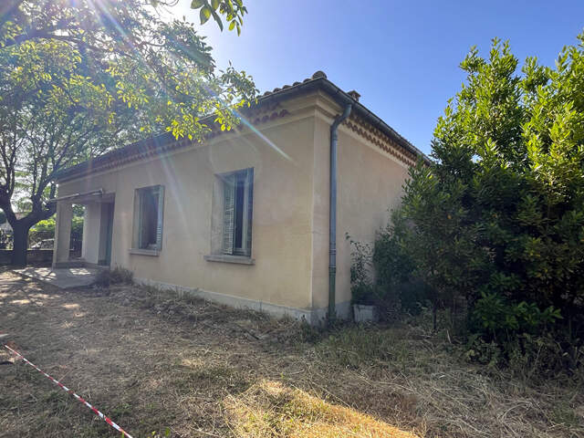 Maison Le Thor 4 pièce(s) 90 m2 — photo du bien