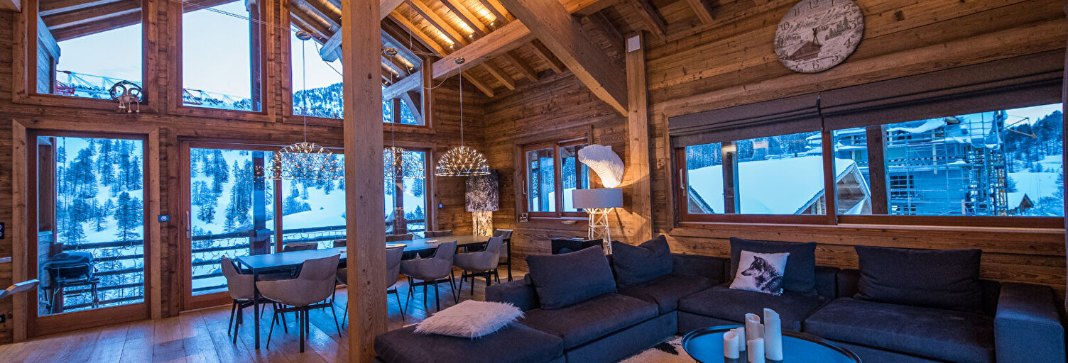 Maison 11 Pièces 326 m² à vendre à Vars (05560)