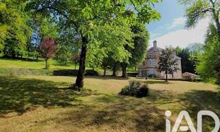 Maison 11 Pièces 318 m² à vendre à Saint-Pantaléon-de-Larche (19600)