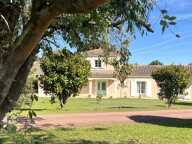 Maison et dépendances — photo 2
