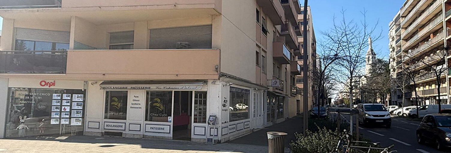 Commerce 2 Pièces 52 m² à louer à Pau (64000)