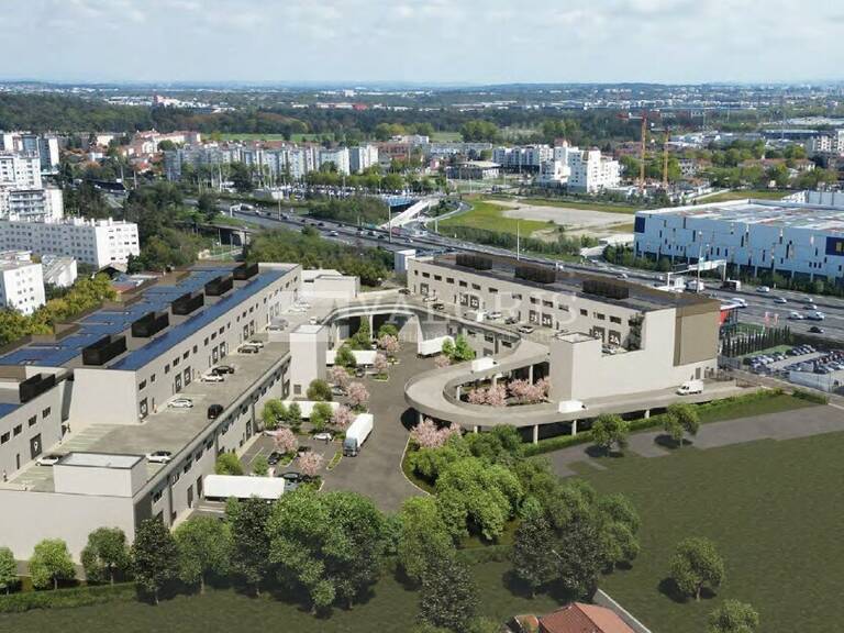 PARC D'ACTIVITE DE 21 000 m² à LOUER — photo 1