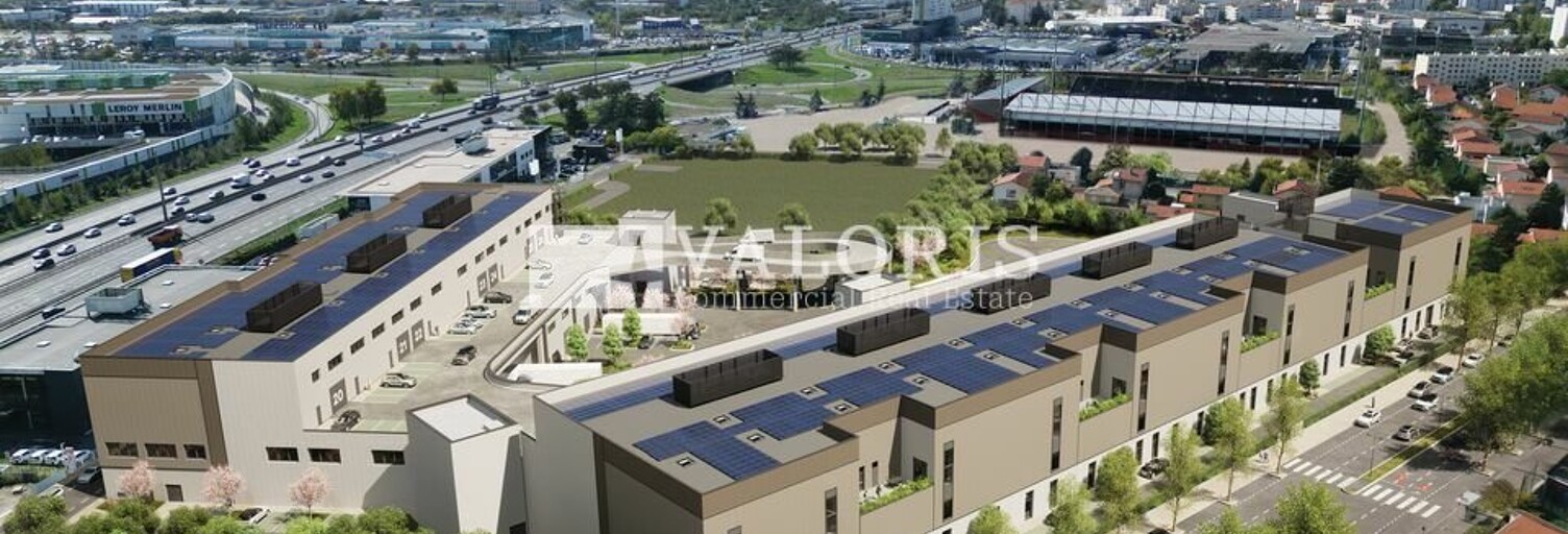 Commerce  12531 m² à louer à Vénissieux (69200)