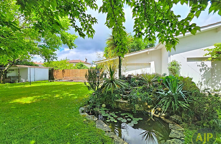 Maison 6 pièces 121 m² (165 m² utiles) Gare à pieds - Jardin, double garage 50 m² & véranda 31 m² — photo 2
