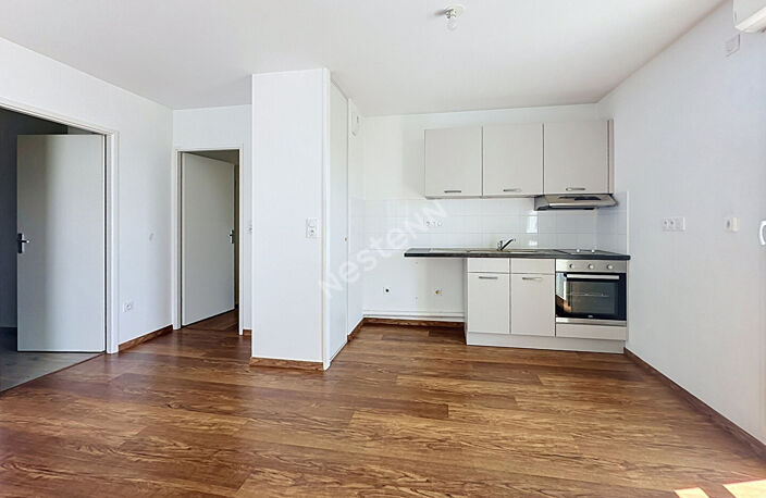 Nantes Tortière - T3, 61m², 2 chambres, balcon, place de stationnement — photo 2