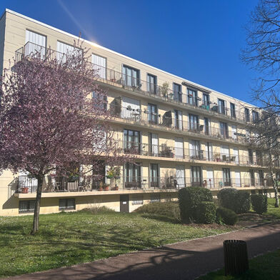 Appartement 4 pièces 220500 €