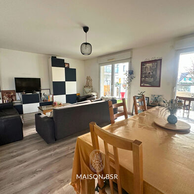 Appartement 4 pièces 305950 €