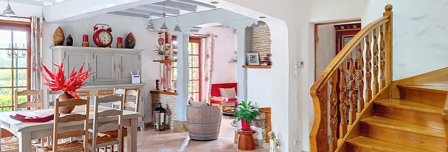 Maison 5 Pièces 160 m² à vendre à Saint-Pée-sur-Nivelle (64310)