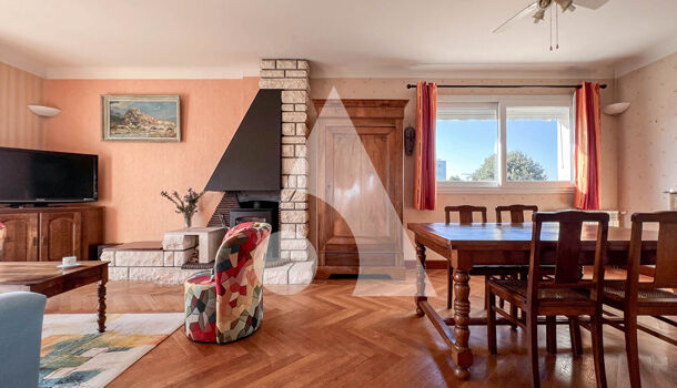 Villa / Maison 10 pièces  à vendre Saintes 17100