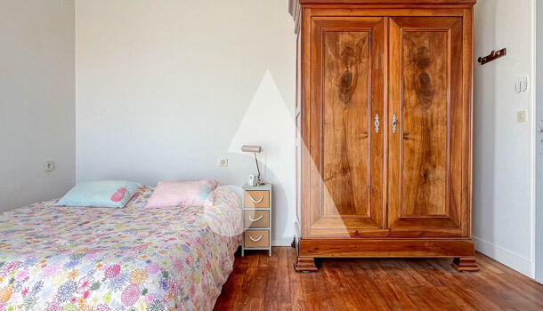 Villa / Maison 10 pièces  à vendre Saintes 17100