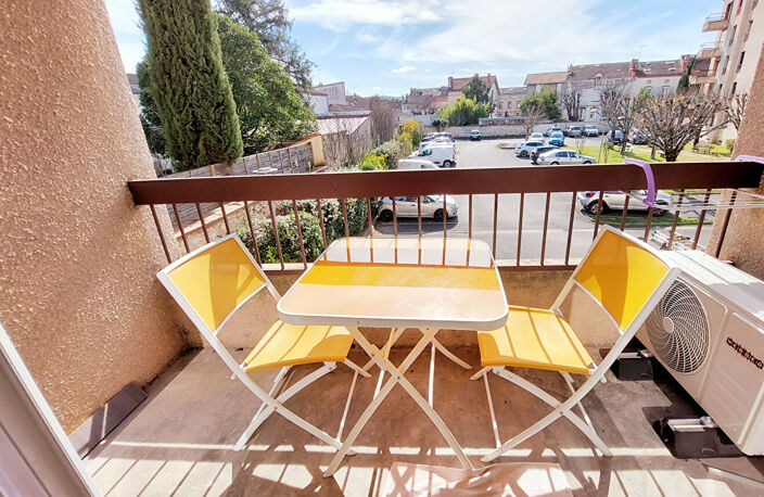 DISPONIBLE - Appartement T2 avec parking privatif et  grande cave privative — photo 3