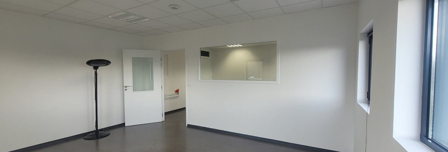 Bureau 2 Pièces 37 m² à louer à Peyruis (04310)