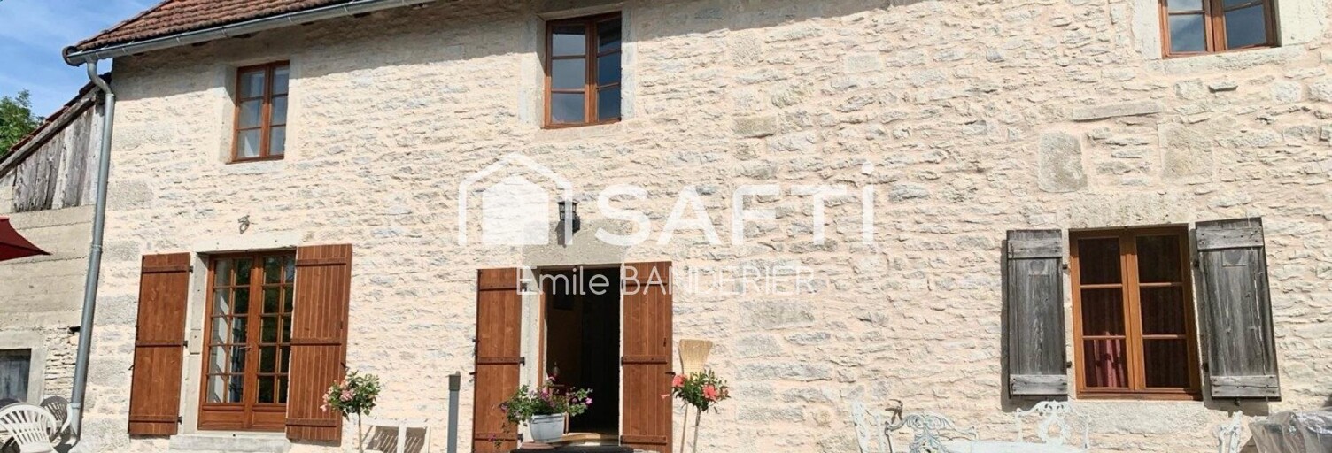 Maison 6 Pièces 234 m² à vendre à Clairvaux-les-Lacs (39130)