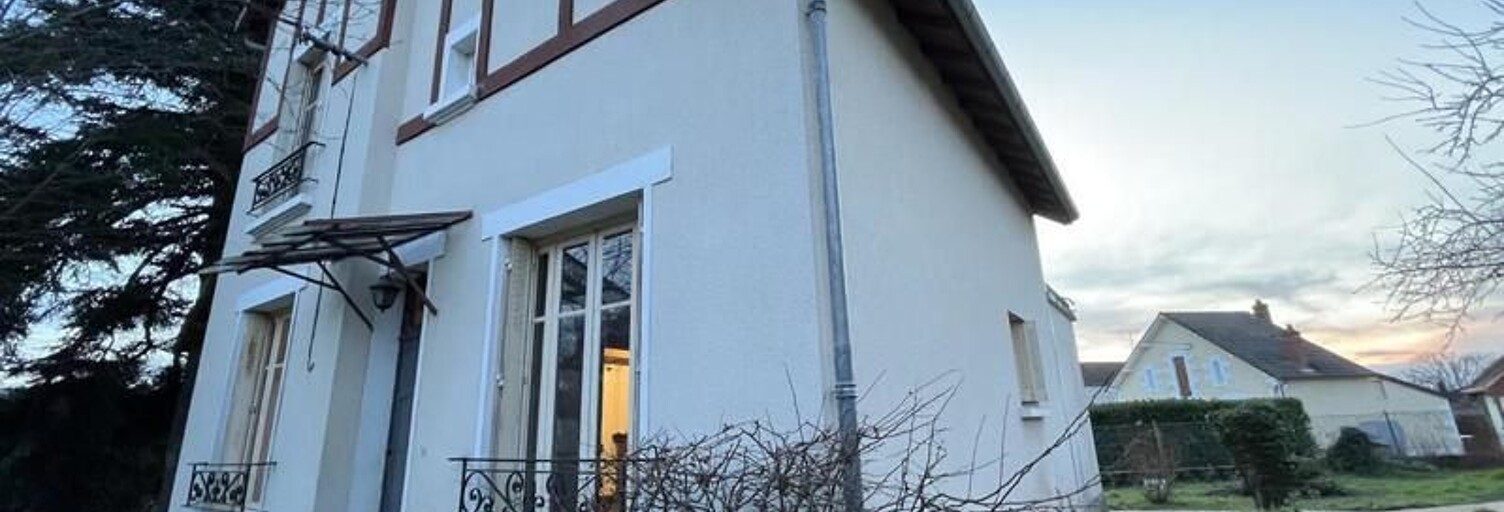 Maison 6 Pièces 103 m² à vendre à Saint-Amand-Montrond (18200)