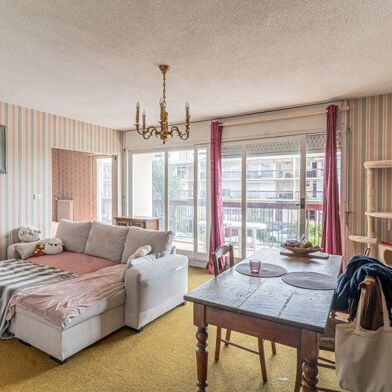 Appartement 4 pièces 223650 €