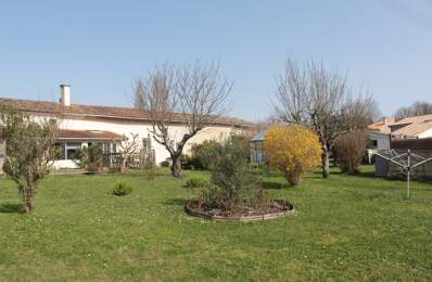 COUP DE CUR  Maison de village 133 m² sur 1 734 m² de terrain clos et arboré — photo du bien