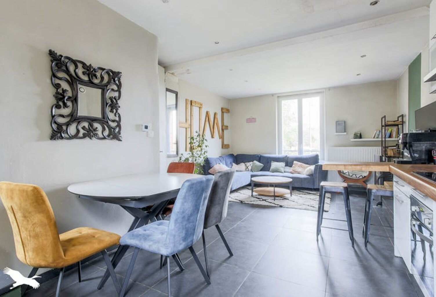 Maison en pierre de 4 pièces principales — photo 1
