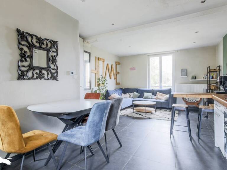 Maison en pierre de 4 pièces principales — photo 1