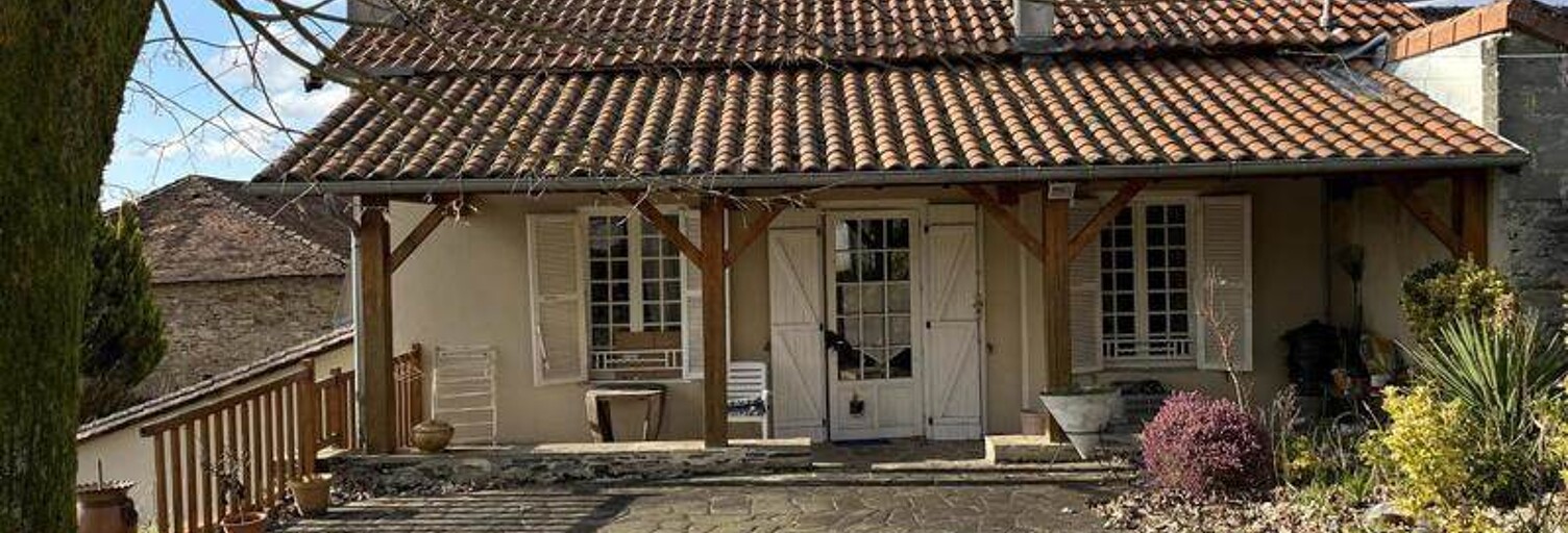 Maison 5 Pièces 142 m² à vendre à Mialet (24450)