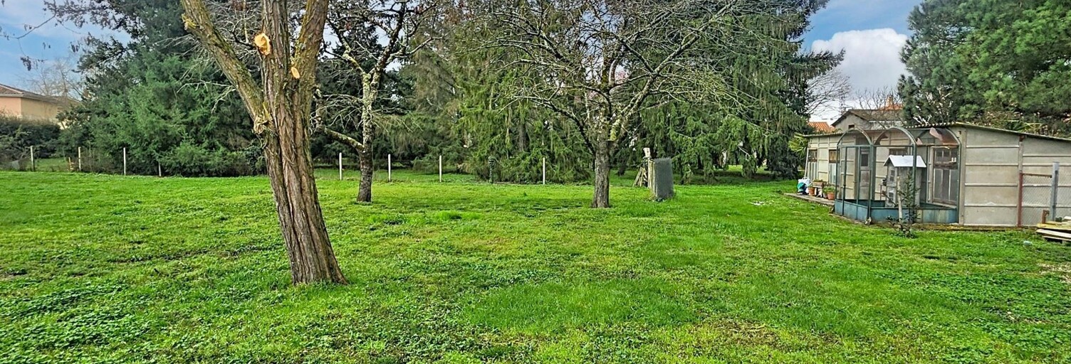 Terrain  1000 m² à vendre à Pamiers (09100)