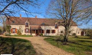 Maison 9 Pièces 250 m² à vendre à Feings (61400)