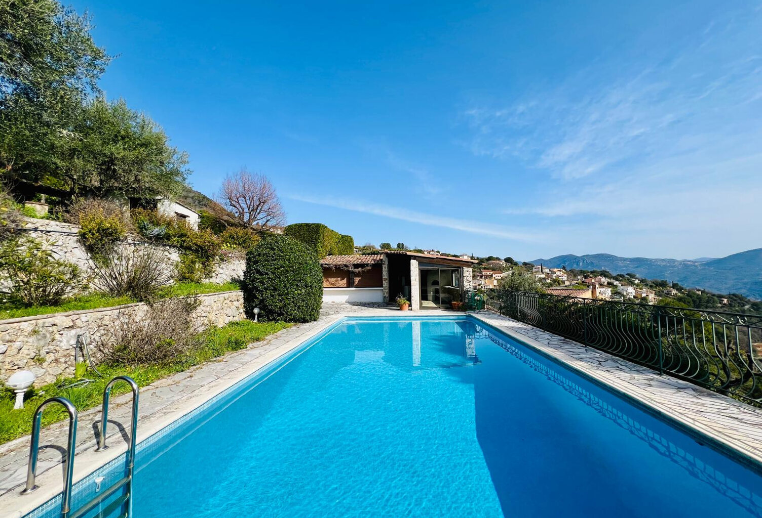 MAISON INDIVIDUELLE 5 PIECES VUE MER ET MONTAGNES - GATTIERES — photo 1