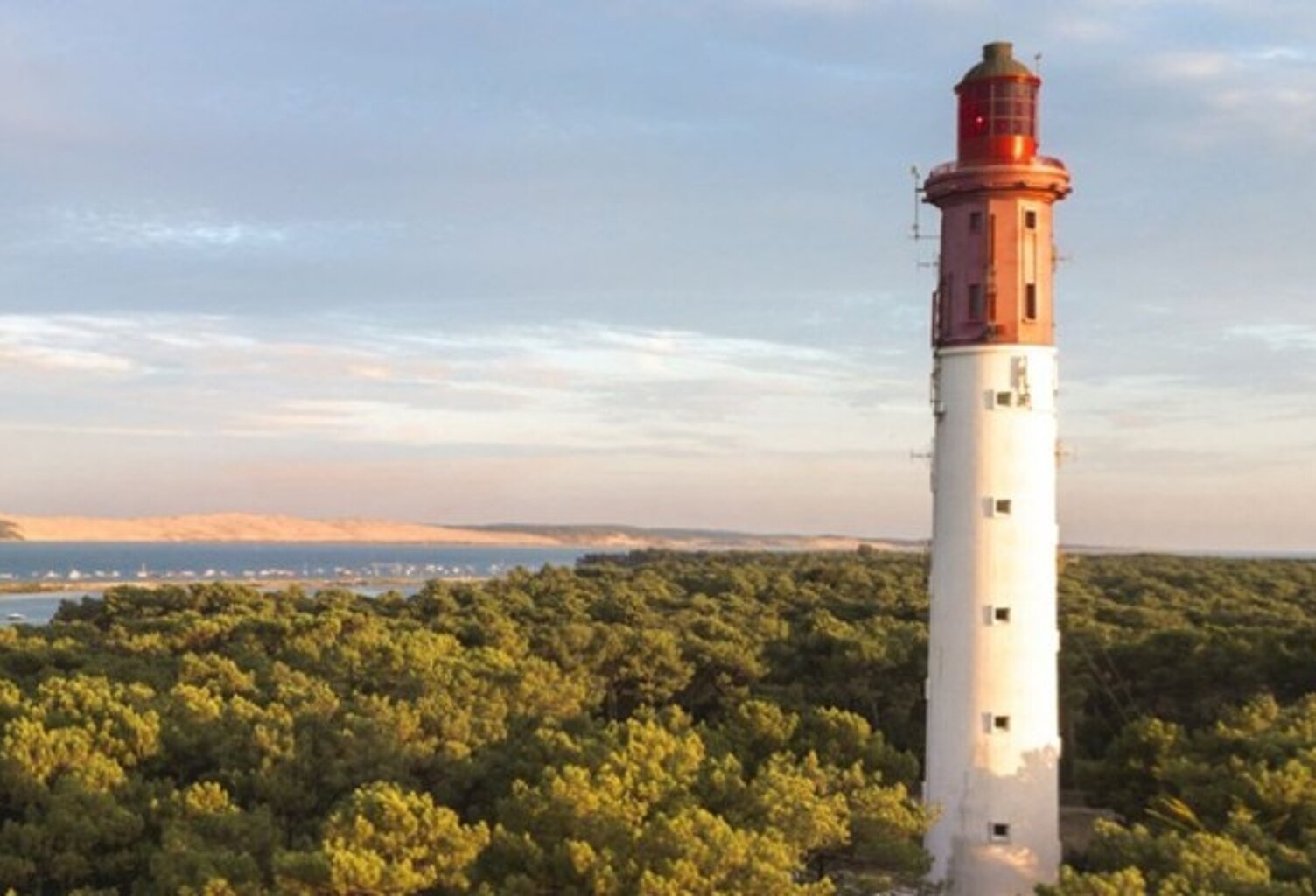 Vente maison 7 pièces 133 m² Le Cap-Ferret (33970) — photo 1