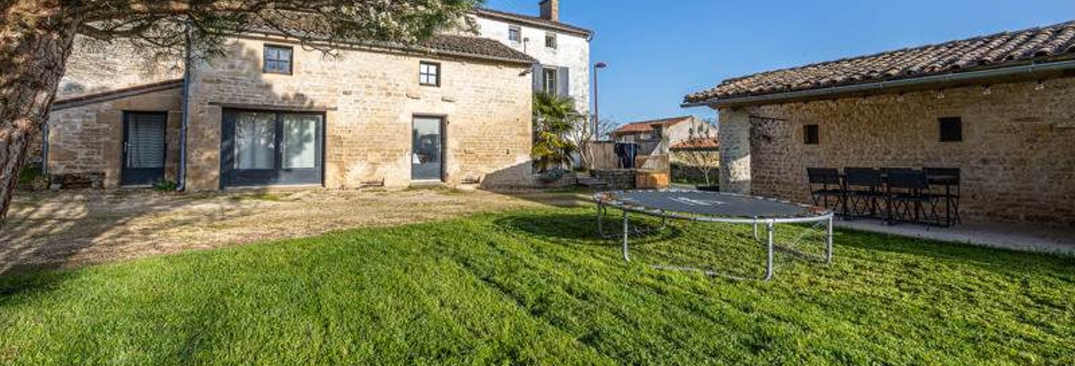 Maison 4 Pièces 155 m² à vendre à Saint-Romans-lès-Melle (79500)