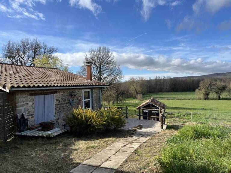 Maison en pierre de 7 pièces principales — photo 1