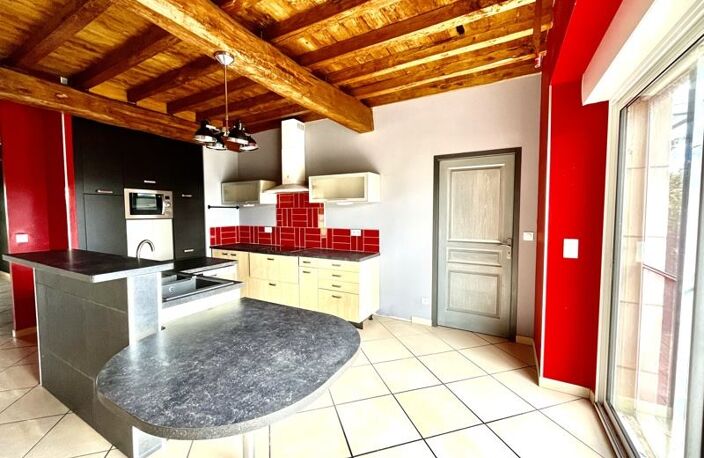 Maison en pierre de 7 pièces principales — photo 3