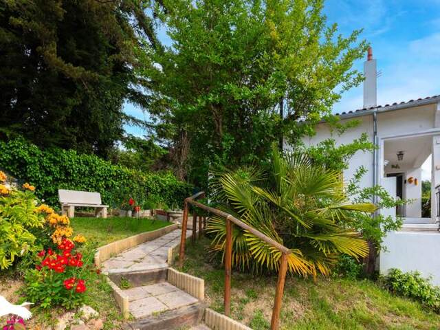 Maison de ville de 6 pièces principales — photo du bien