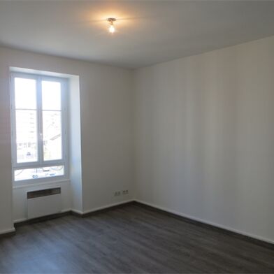 Appartement 3 pièces 950 €