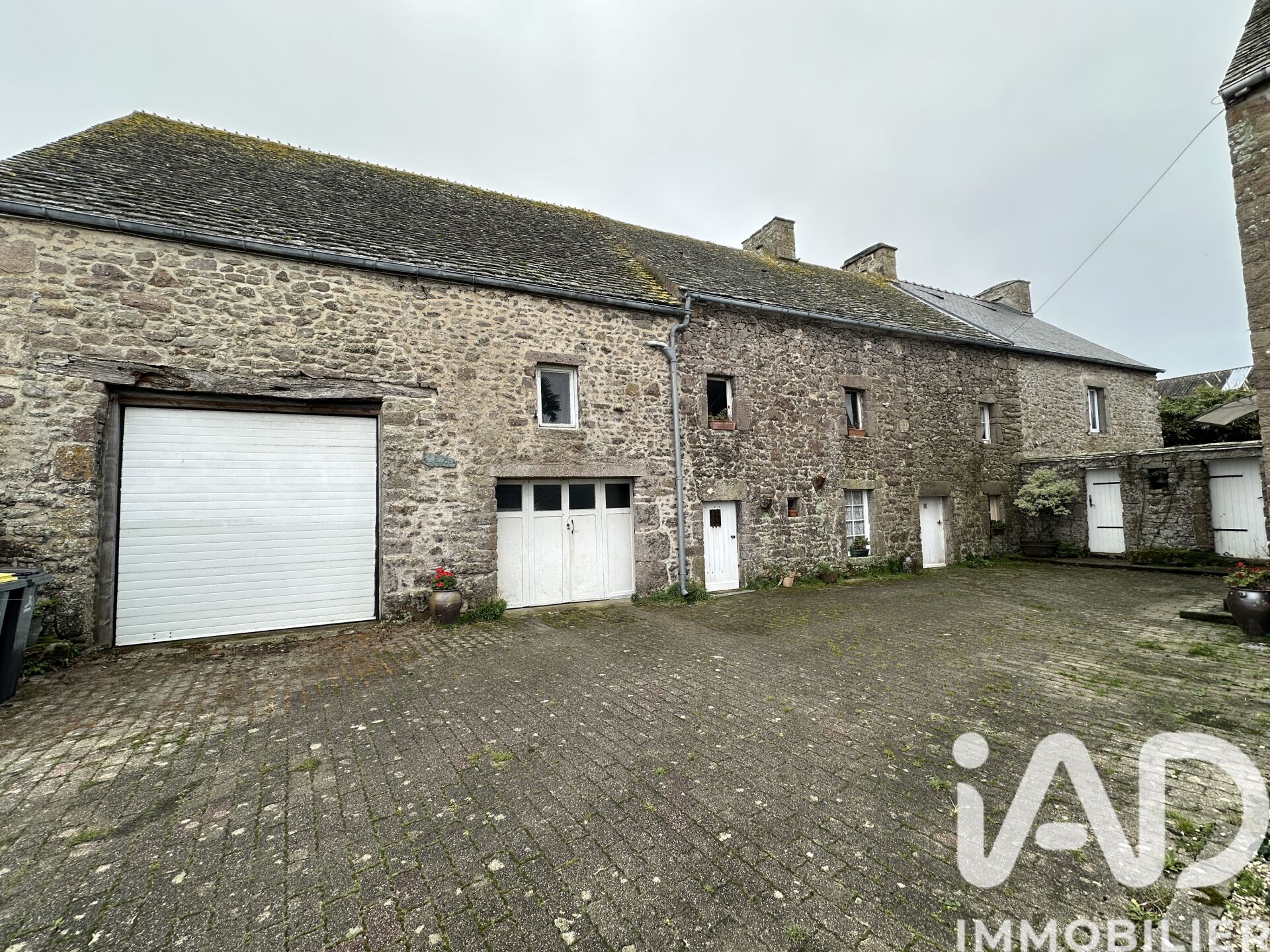Vente Maison/villa 9 pièces - Photo 3