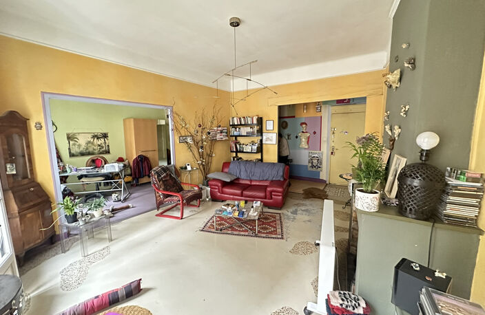 F2 A RENOVER AVEC TERRASSE — photo 2