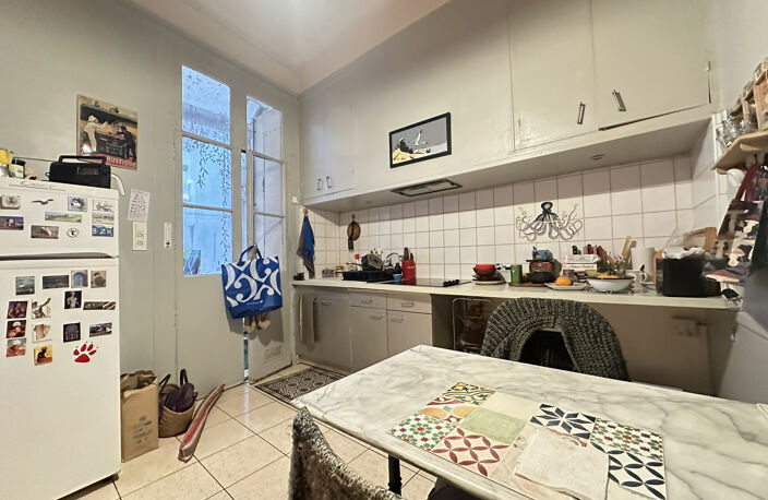 F2 A RENOVER AVEC TERRASSE — photo 5