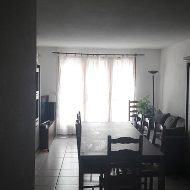Appartement 3 pièces 522 €