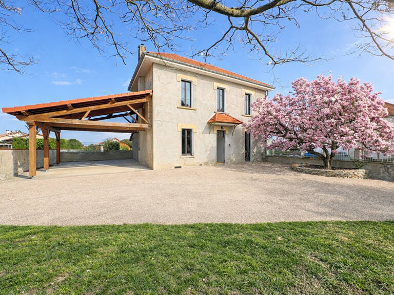 À 10 min de Roanne, Elégante maison de caractère des années — photo 1