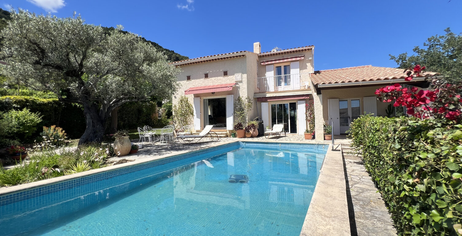 LA FARLEDE BELLE VILLA 200M2 AU CALME — photo 1