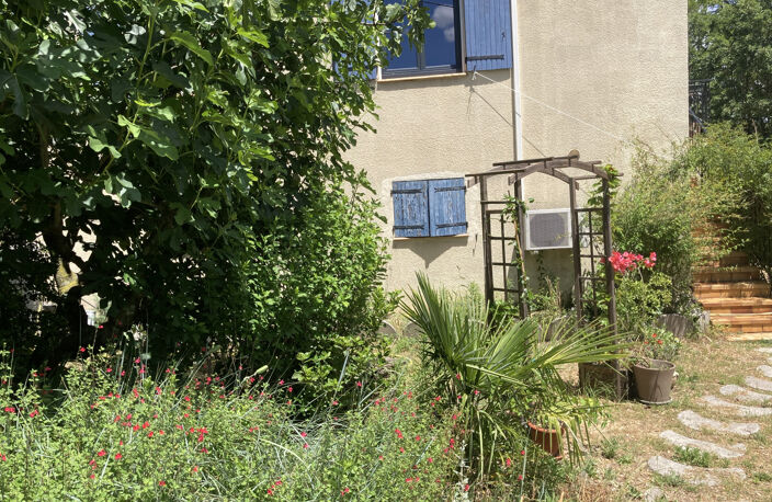 BELLE VILLA RÉNOVÉE ET SON JARDIN ARBORE A SAUVE — photo 2