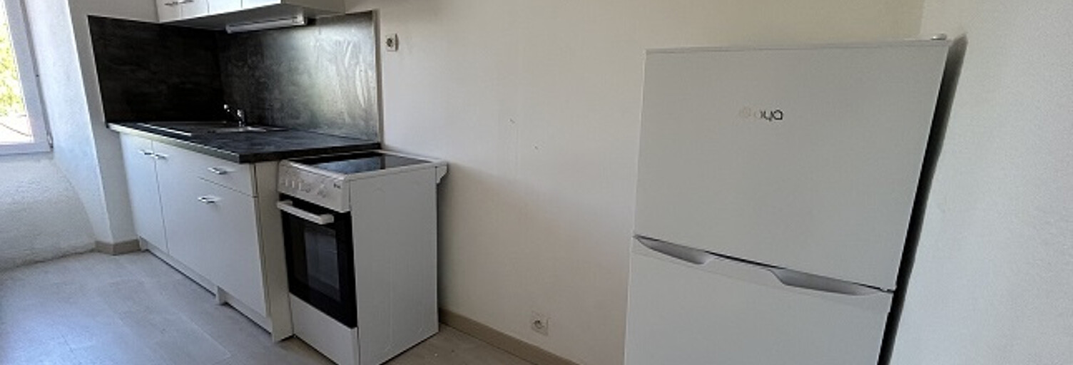 Appartement 1 Pièce 24 m² à louer à Costaros (43490)