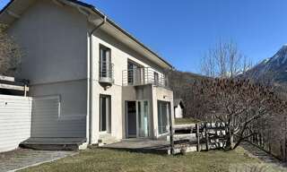 Maison 4 Pièces 136 m² à vendre à Saint-Michel-de-Maurienne (73140)