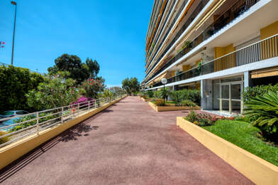 Bureau 7 pièces 1100000 €