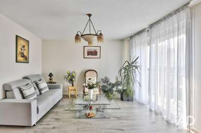 Appartement 4 pièces 270000 €