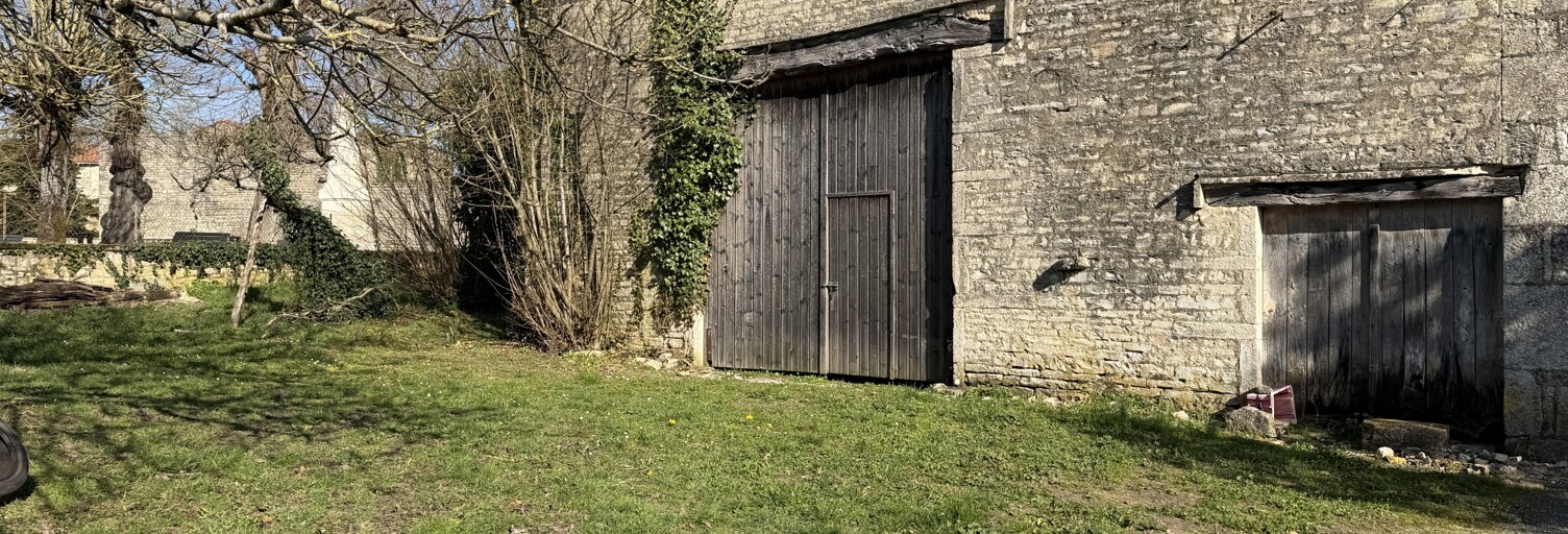 Maison 1 Pièce 140 m² à vendre à Vervant (16330)