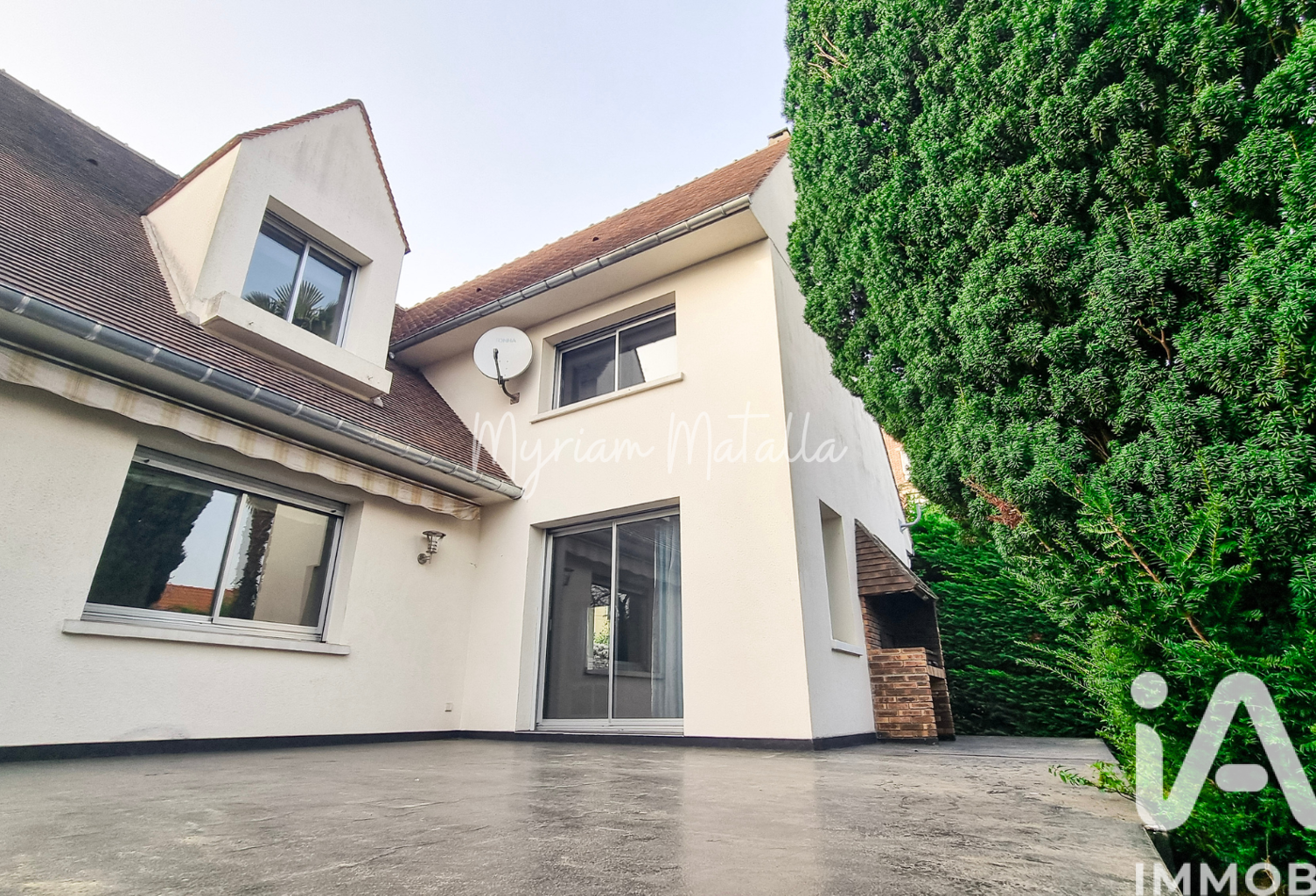 Vente Maison/villa 8 pièces — photo 1