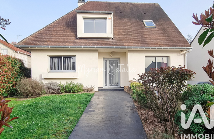 Vente Maison/villa 8 pièces — photo 2