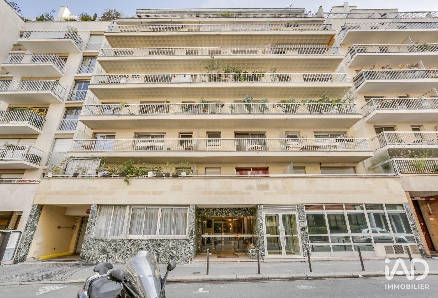 Vente Bureaux 474 m&sup2; — photo 1
