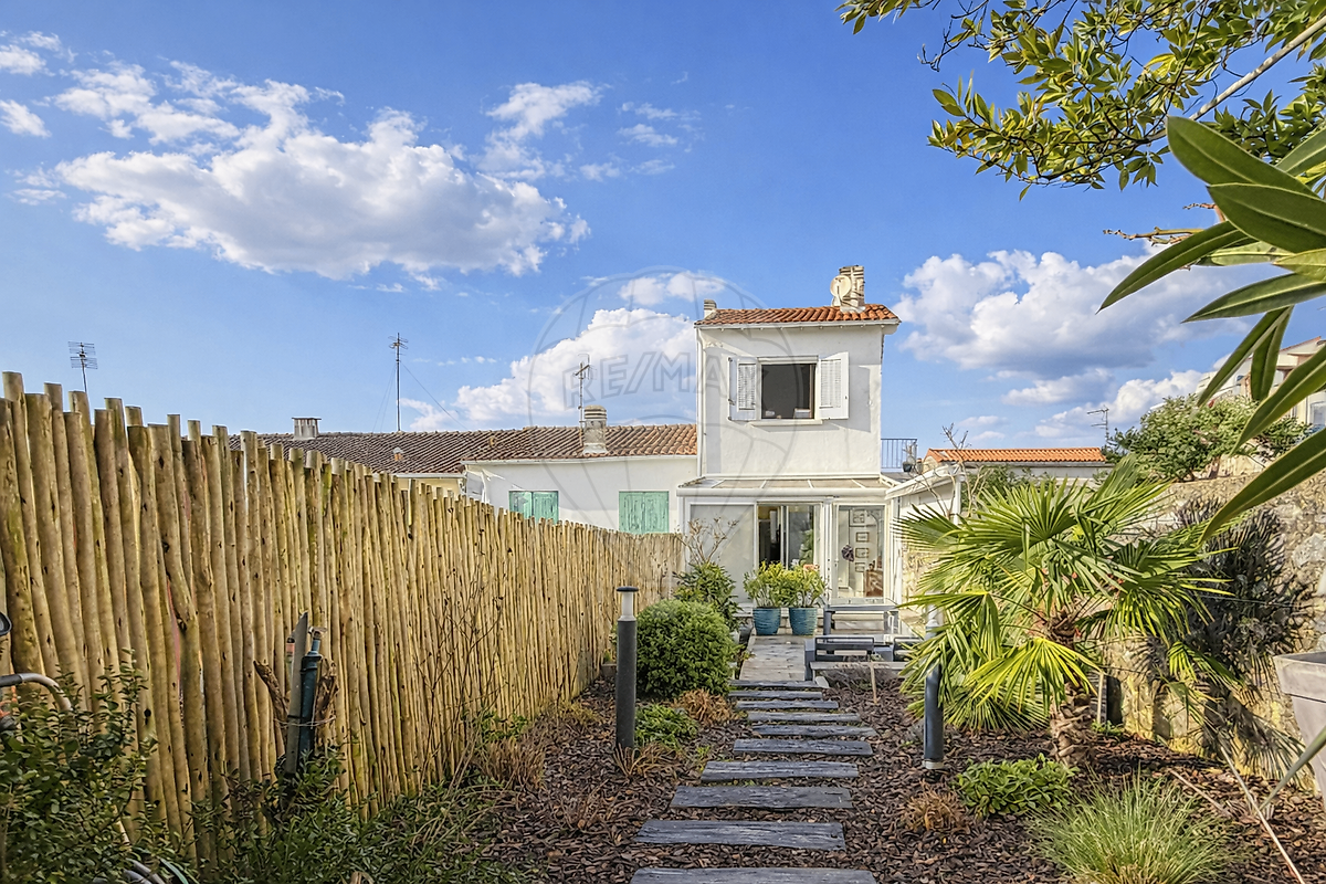 Villa / Maison  T5 à vendre Royan 17200