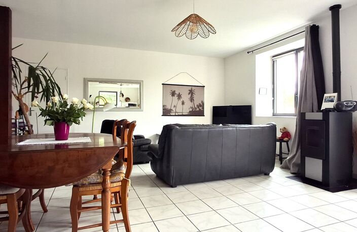 Vente Maison/villa 5 pièces — photo 2